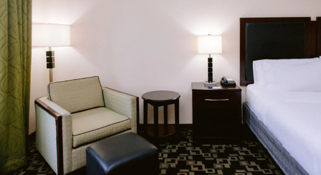 Номер Standard Holiday Inn Express Hotel Raleigh Southwest by IHG