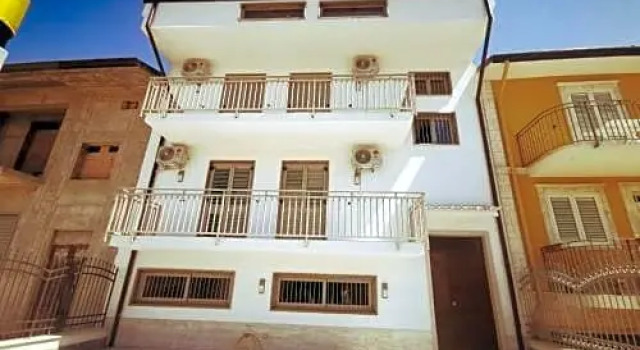 KALòS b&B, Book Bed and Breakfast Hotels in Sicily with a Pool, Swimming Pool