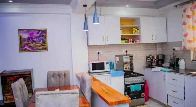 Апартаменты Business Lux Suites Nanyuki Business Apartment