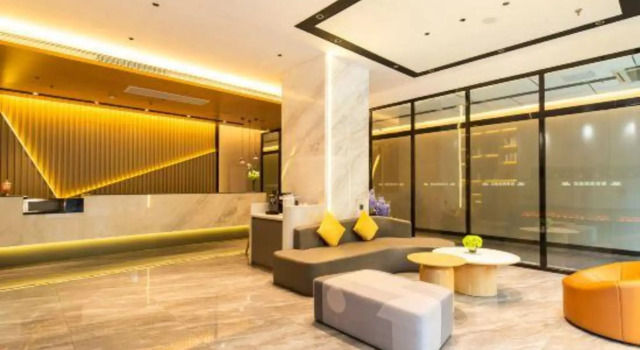 Home Inn Shiyan South Renmin Road, Prenota Hotel Hotel a Hubei con parcheggio, Parcheggio