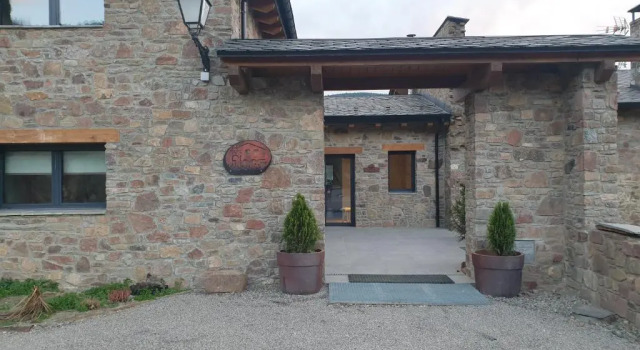 Les Flors - Hotel Rural & Cabanyes, Prenota Hotel Gramós L'Alt Urgell