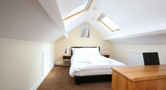 Holiday Home for 8 + Parking - Trendy Easy Oxford