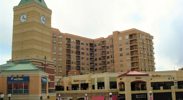Luxury Condo in the Heart of the City, Забронировать Отель Солт-Лейк-Сити Salt Lake County, рядом с Ensign Peak Park