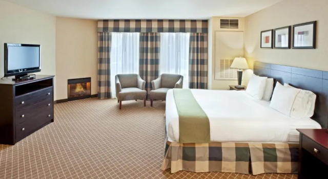 Люкс Holiday Inn Express Hotel & Suites Marysville by IHG