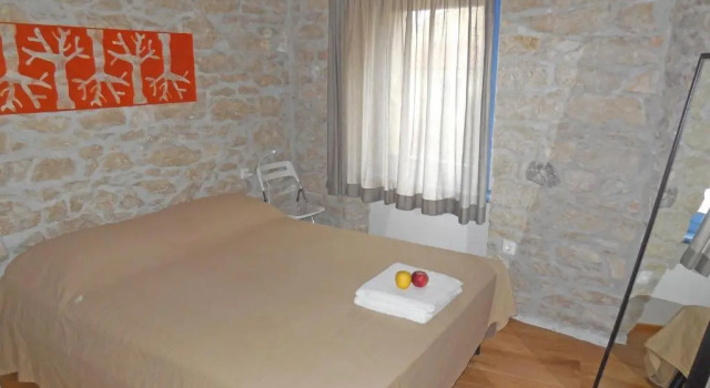 Апартаменты Stone House Apartments
