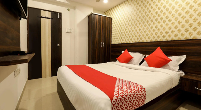 Двухместный номер Standard OYO 14194 Hotel Deccan Lodging and Boarding