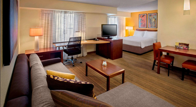 Двухместный люкс Sonesta ES Suites Allentown Bethlehem Airport