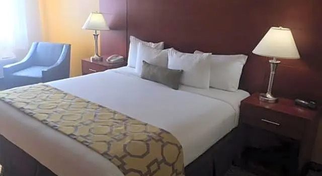 Люкс Baymont by Wyndham Mishawaka South Bend Area
