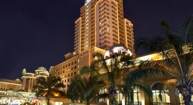 Люкс Raintree Resort Suites