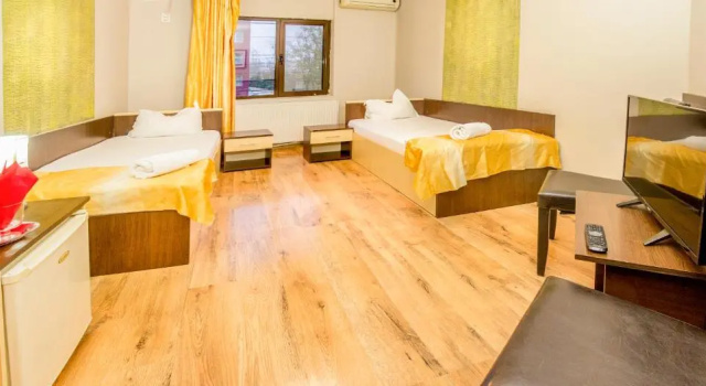 Standard Twin room Hotel EOS