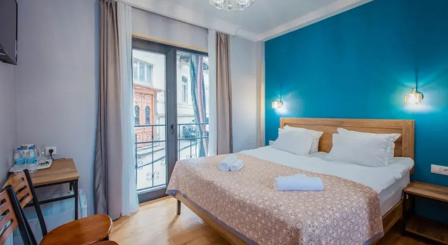 Номер Economy Отель Central Gate Tbilisi Boutique Hotel