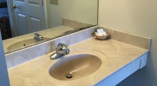 Четырёхместный номер Standard McCaig Motel