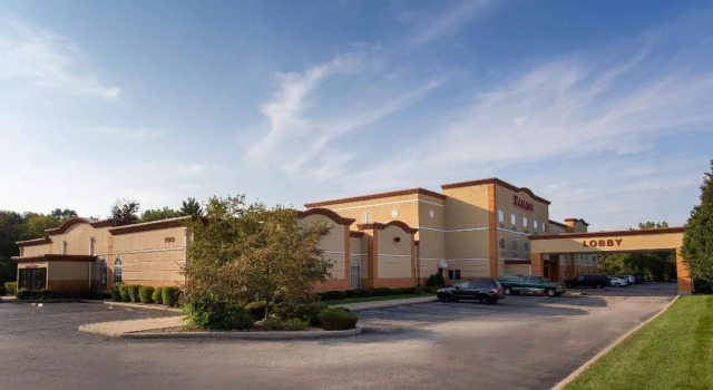 Двухместный номер Ramada by Wyndham Glendale Heights/Lombard