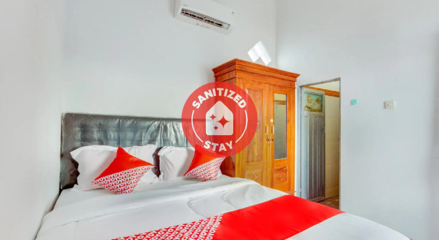 Standard room Orange inn RedPartner Madiun