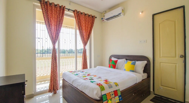OYO 11589 Home Spacious 2BHK Varca Beach, Rezerwuj Hotel Hotele w Varca z basenem, Basen