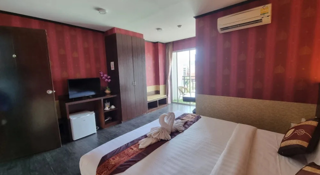 Номер Superior Sereneburi Patong Residence
