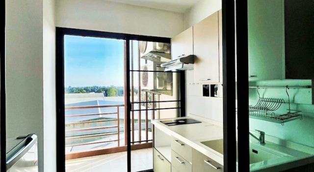 Семейный люкс с 2 комнатами V-twin Condo Donjan