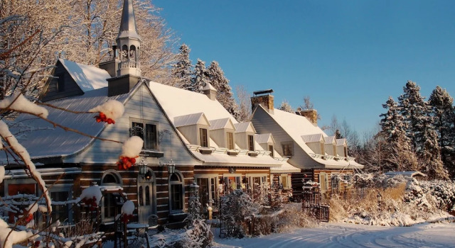 Le Petit Clocher Gite Touristique B & B, Rezervasyon Bed and Breakfast Saint-Sauveur Quebec