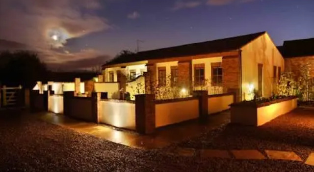 Bricknell Cottages, Забронировать Отель Бизнес-отели Англии, 4* 5*