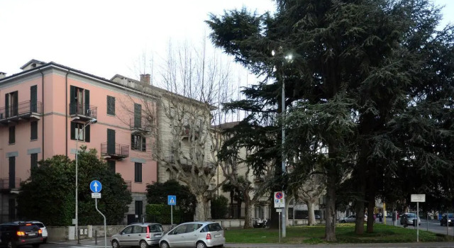 Gira Guest House