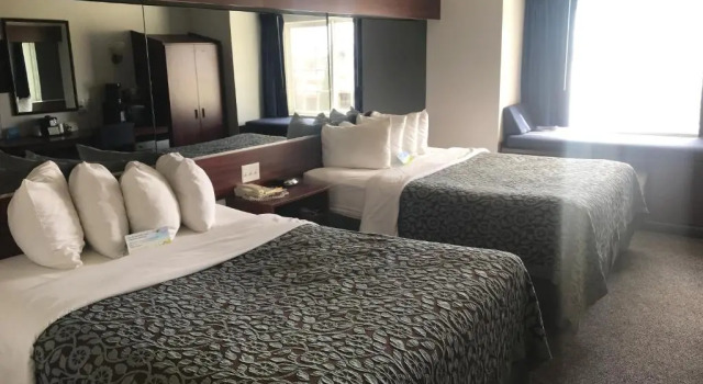 Standard- firedobbelt værelse Days Inn & Suites by Wyndham Greeley