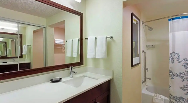 Четырёхместный люкс с 2 комнатами Residence Inn® by Marriott® Fort Lauderdale City of Plantation