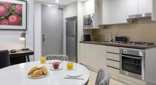 Люкс с 2 комнатами Meriton Suites North Ryde