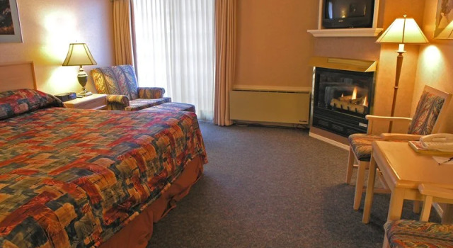 Days Inn By Wyndham Canmore, Varaa Hotelli Hotellit ja majoitukset kohteessa Canmore, Hotelli