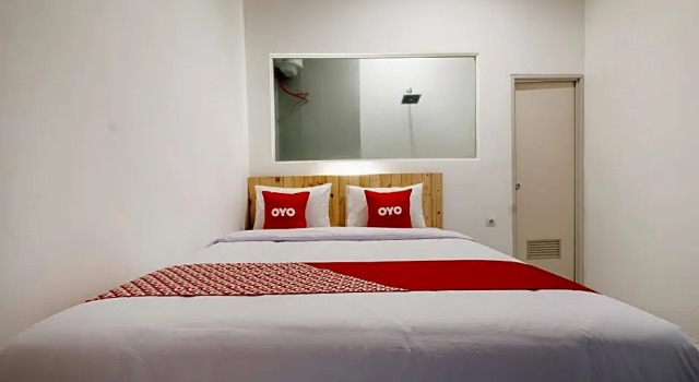 Номер Standard Griya Aneka Malioboro Yogyakarta Mitra RedDoorz