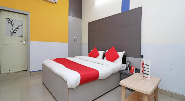 Номер Standard OYO 24172 Hotel Jp Heights