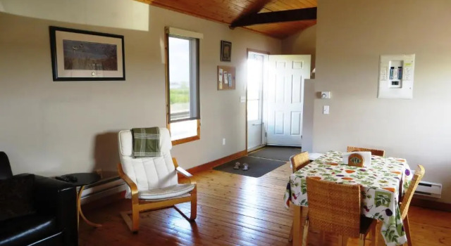 Foxlake Retreat, Rezerwuj Hotel Hotele w Southern Alberta z parkingiem, Parking