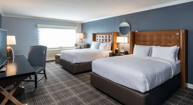 Номер Standard The Campbell House Lexington, Curio Collection by Hilton