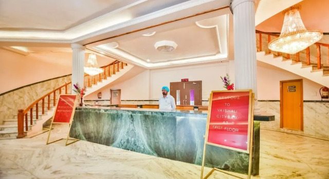 Lokhit Residency, Забронировать Отель Отели штата Раджастхана с бассейном, Бассейн
