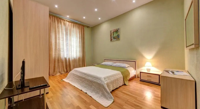 Apartment on the street. Antonovich, 169, Buchen Sie Ferienwohnung Kiew Kyiv Region, in der Nähe von Einkaufszentrum Ocean Plaza