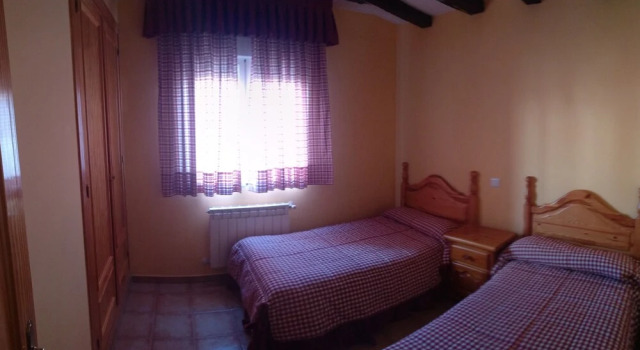 Apartamentos rurales Los Chapines, Varaa Huoneisto Hotellit Madridin maakunta pysäköinnillä, Pysäköinti