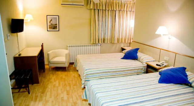 Четырёхместный номер Standard Hotel Balaguer