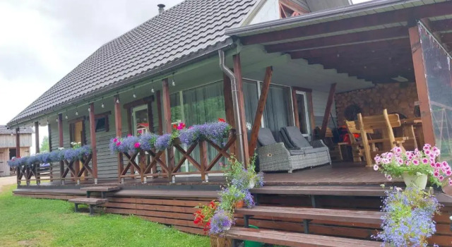 2 soveværelser i hytte ZARIŅI