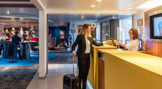 Трёхместный номер Superior Hôtel Novotel Valenciennes