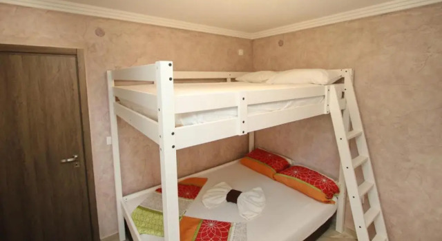 Villa Jasmine floor 2