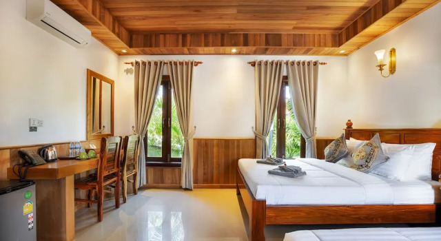 Семейный номер Standard с балконом и с видом на горы KNN Resort Mondulkiri