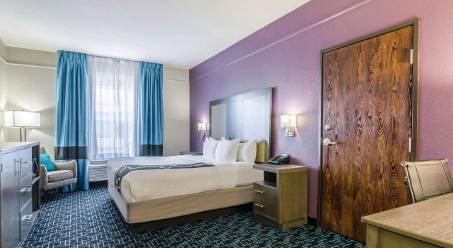 Двухместный номер Standard La Quinta by Wyndham Kansas City Airport