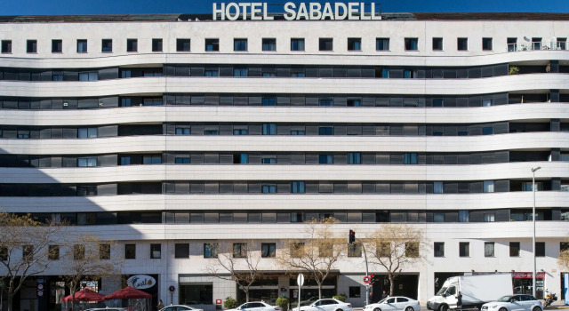 Catalonia Sabadell, Rezerwuj Hotel Sabadell 