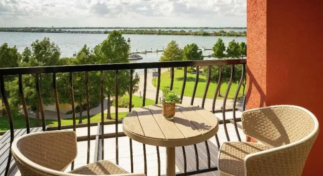 Двухместный номер Standard с балконом Hilton Dallas/Rockwall Lakefront Hotel