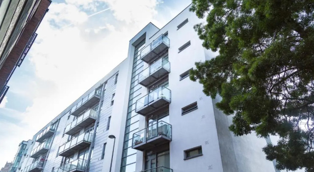 Апартаменты с 2 комнатами Penthouse In Liverpool City Centre - Free Parking - Balcony - by Happy Days