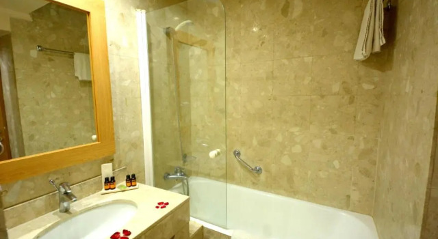 Двухместный номер Standard Oasis Hotel & Spa