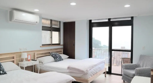 Standard Zimmer Liu House