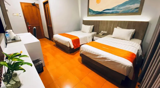 Superior Twin room with city view Front One HK Resort Semarang
