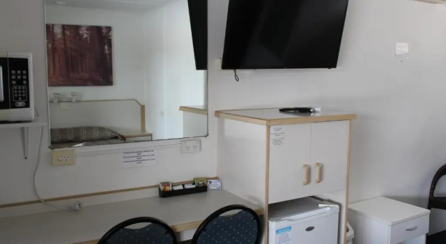 Двухместный номер Economy Tally Ho Motor Inn