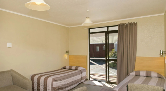 Turangi Bridge Motel, Rezerwuj Motel Hotele w Auckland Region ze śniadaniem, Śniadanie