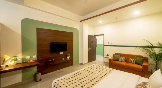 Люкс Olive Hotel Electronic City by Embassy Group